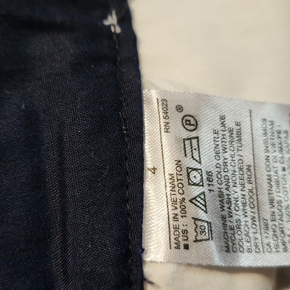 Old Navy Seersucker shorts (0729) - Picture 4 of 4